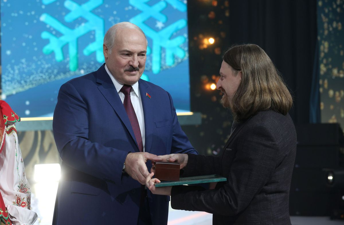 Алексей Дзермант получил награду из рук белорусского Президента